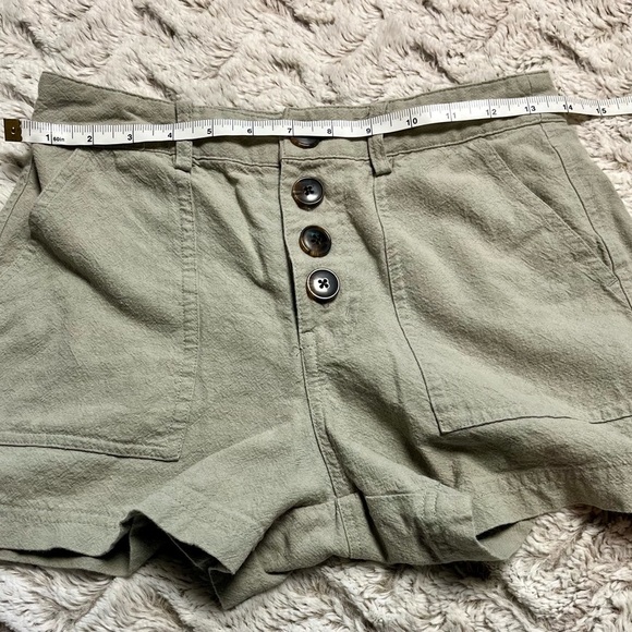 O'NEILL MORRISON SHORTS IN SAGE
Surfer Summer Beach Boho Minimalist 
Size 25 - Picture 5 of 10
